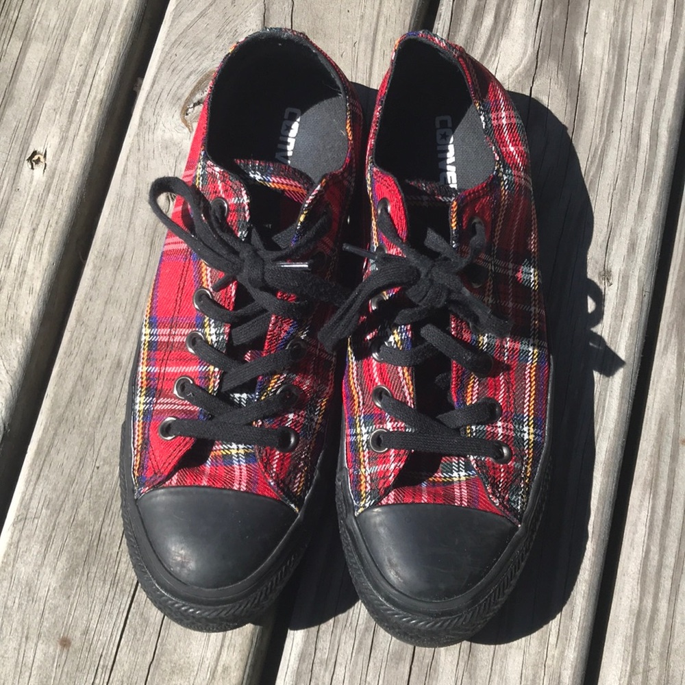 Converse Red Plaid Lowcut sneakers